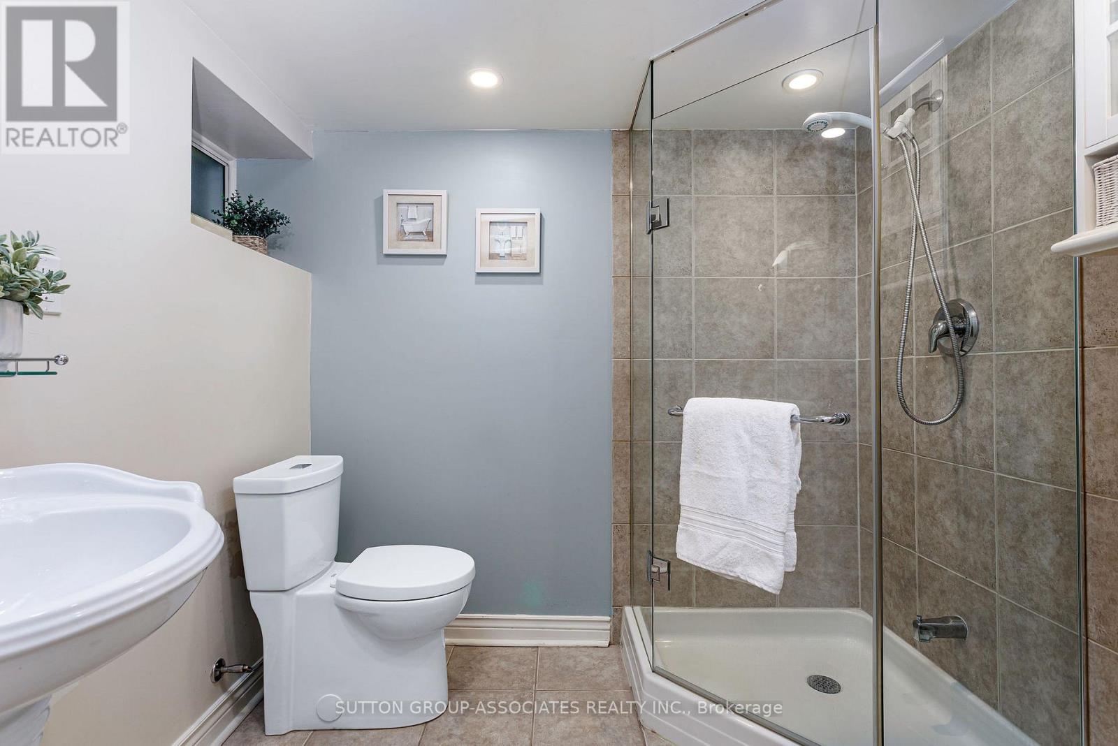 14 Westminster Avenue, Toronto, Ontario  M6R 1N4 - Photo 36 - W12792432