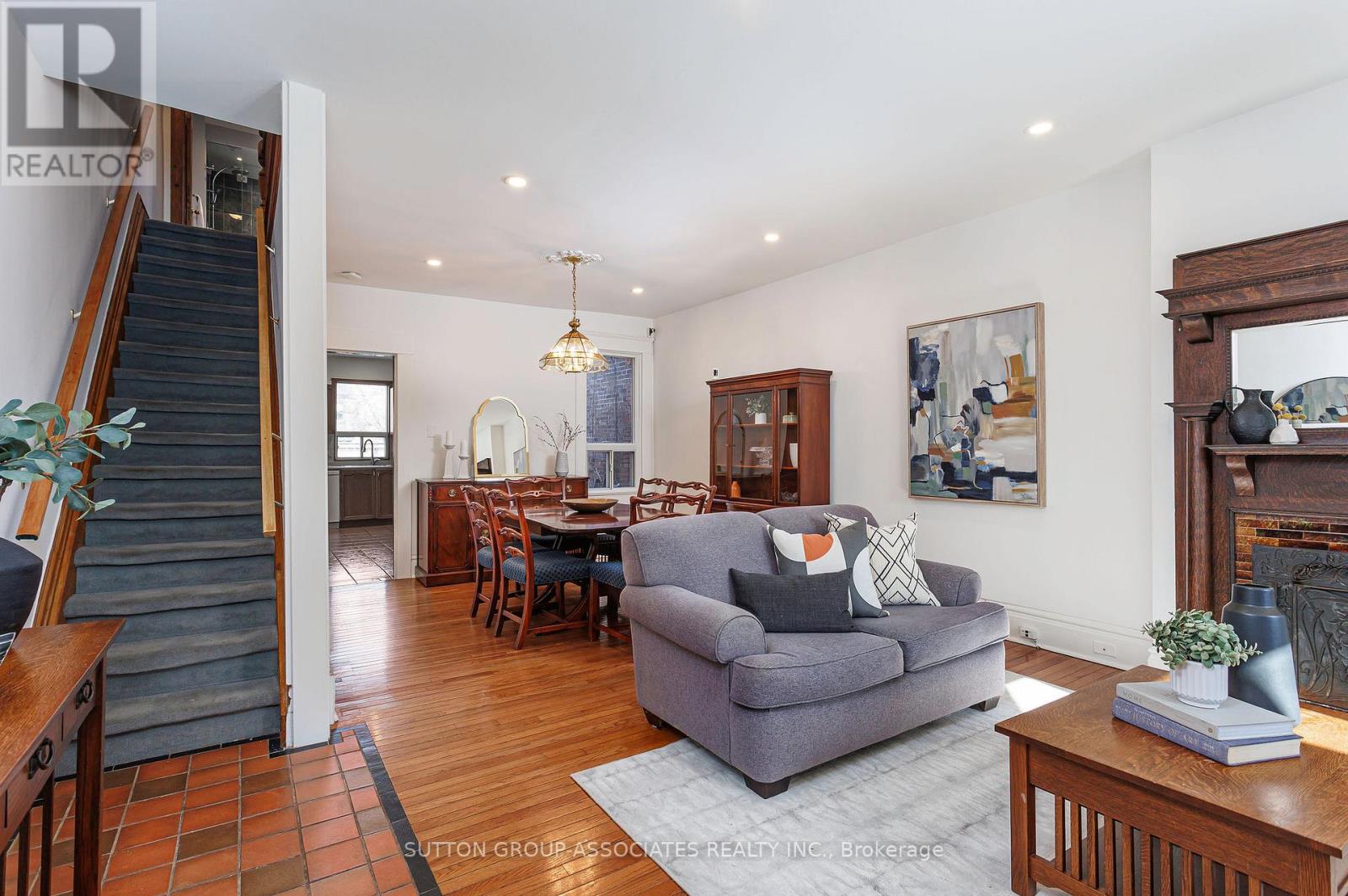 14 Westminster Avenue, Toronto, Ontario  M6R 1N4 - Photo 4 - W12792432