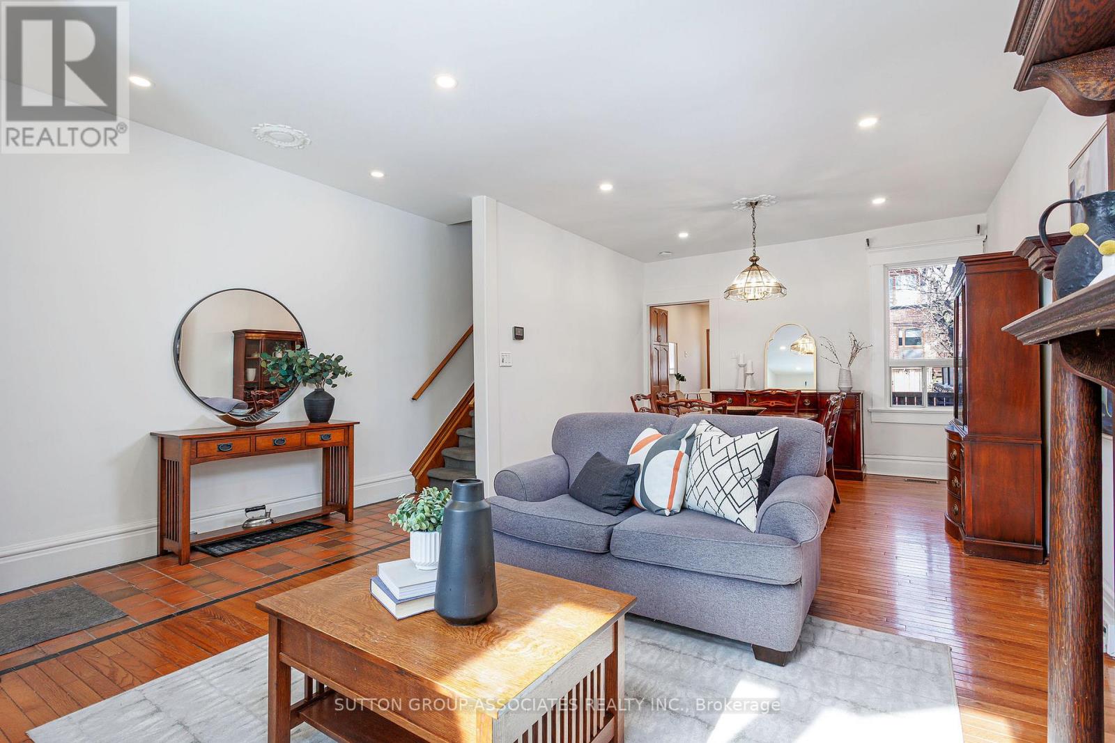 14 Westminster Avenue, Toronto, Ontario  M6R 1N4 - Photo 9 - W12792432