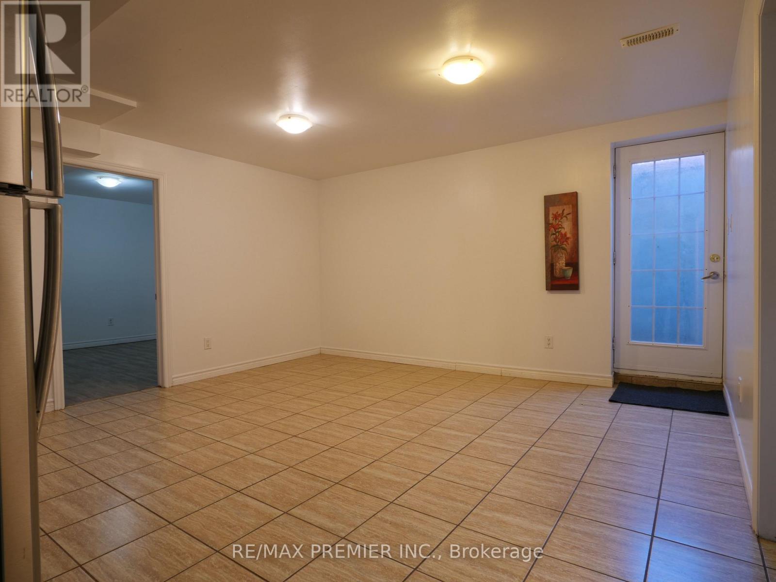 Unknown Address, ,     - Photo 3 - W12792444