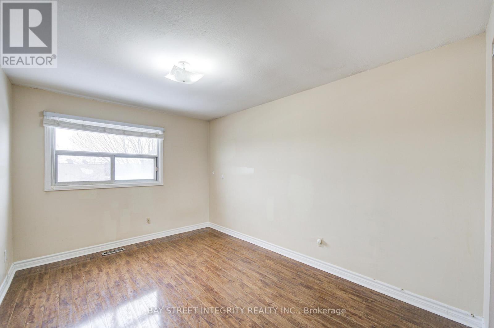 107 Autumn Glen Circle, Toronto, Ontario  M9W 6B3 - Photo 23 - W12792470