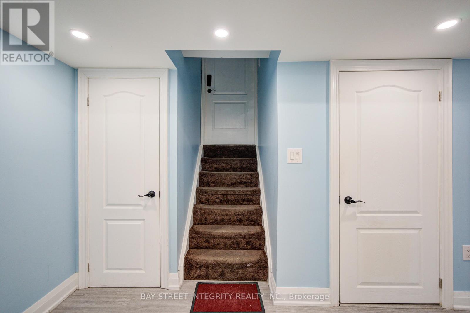 107 Autumn Glen Circle, Toronto, Ontario  M9W 6B3 - Photo 29 - W12792470