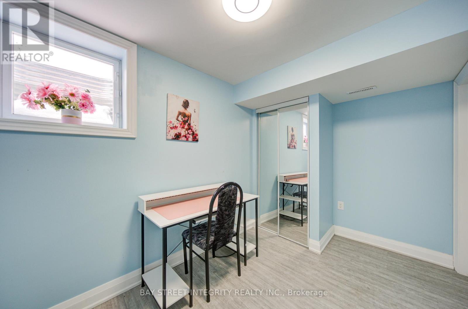 107 Autumn Glen Circle, Toronto, Ontario  M9W 6B3 - Photo 40 - W12792470