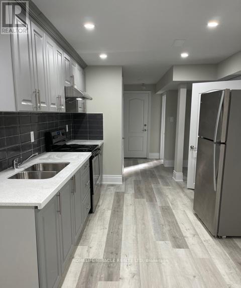 78 Saint Dennis Road, Brampton, Ontario  L6R 0B6 - Photo 14 - W12792494