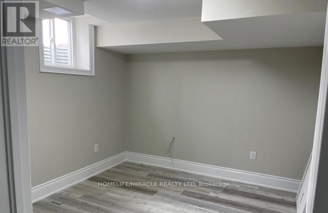 78 Saint Dennis Road, Brampton, Ontario  L6R 0B6 - Photo 20 - W12792494