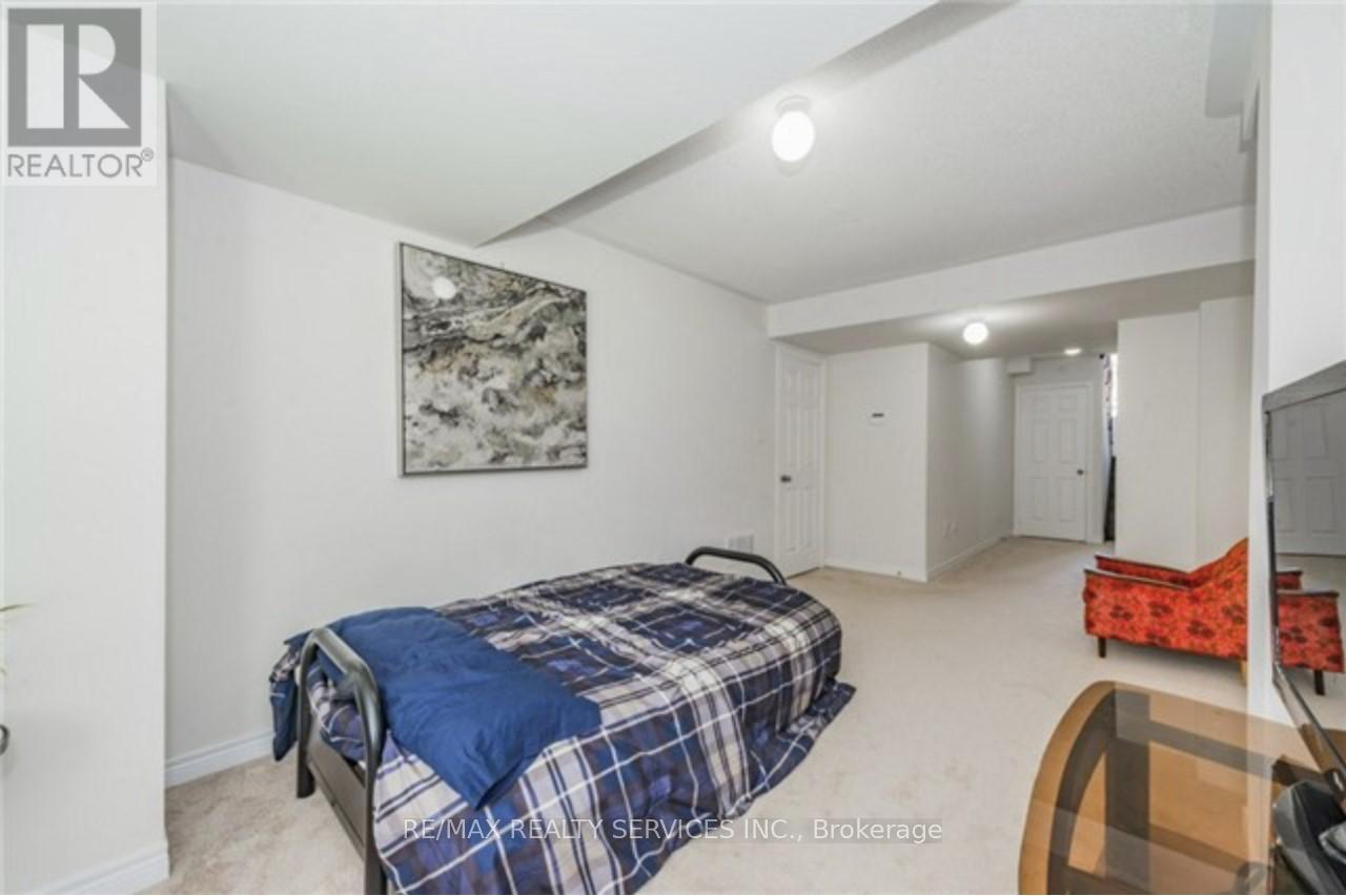 74 Aldersgate Drive, Brampton, Ontario  L7A 3Z9 - Photo 13 - W12792500