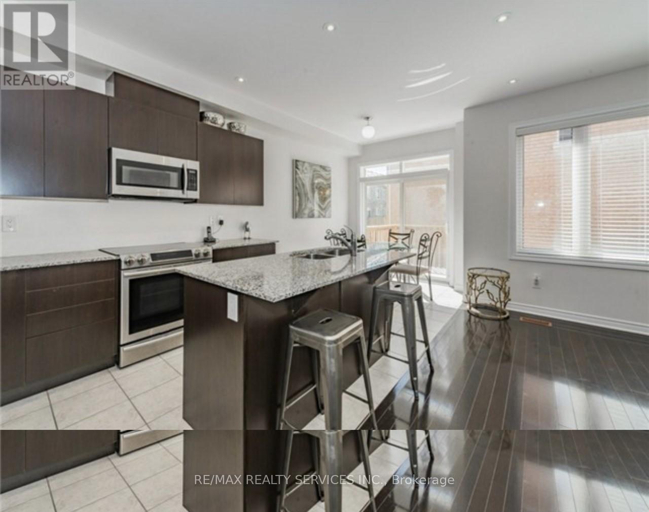 74 Aldersgate Drive, Brampton, Ontario  L7A 3Z9 - Photo 6 - W12792500