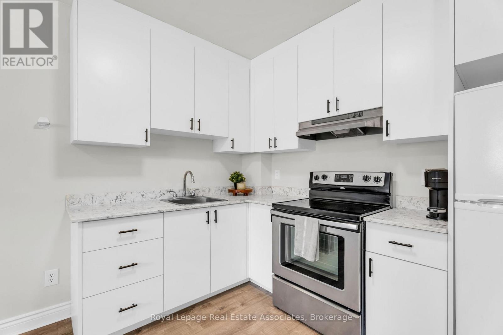 102 - 70 First Street, Orangeville, Ontario  L9W 2E5 - Photo 14 - W12792538