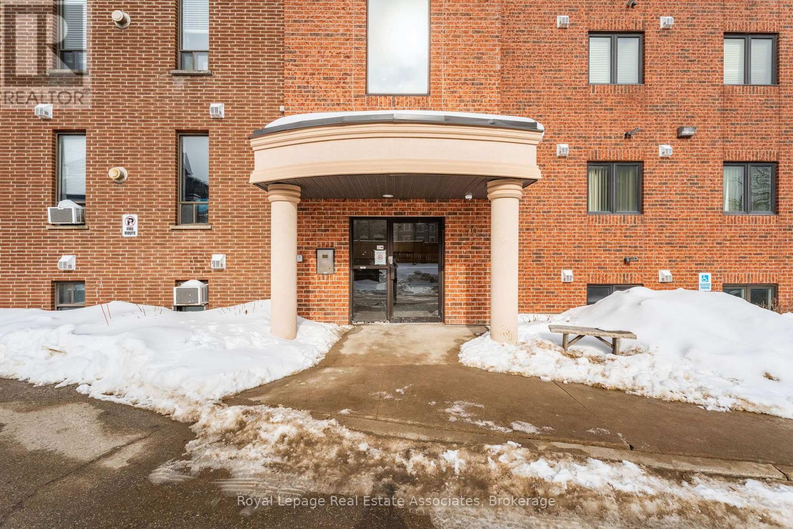 102 - 70 First Street, Orangeville, Ontario  L9W 2E5 - Photo 2 - W12792538