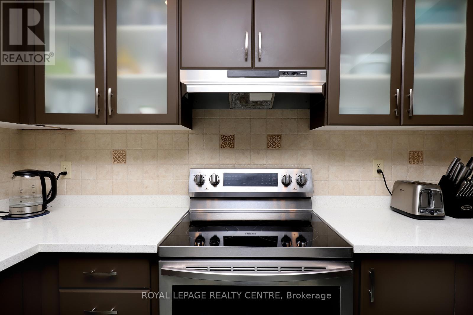 57 Royal Orchard Drive, Brampton, Ontario  L6X 4M5 - Photo 14 - W12792542