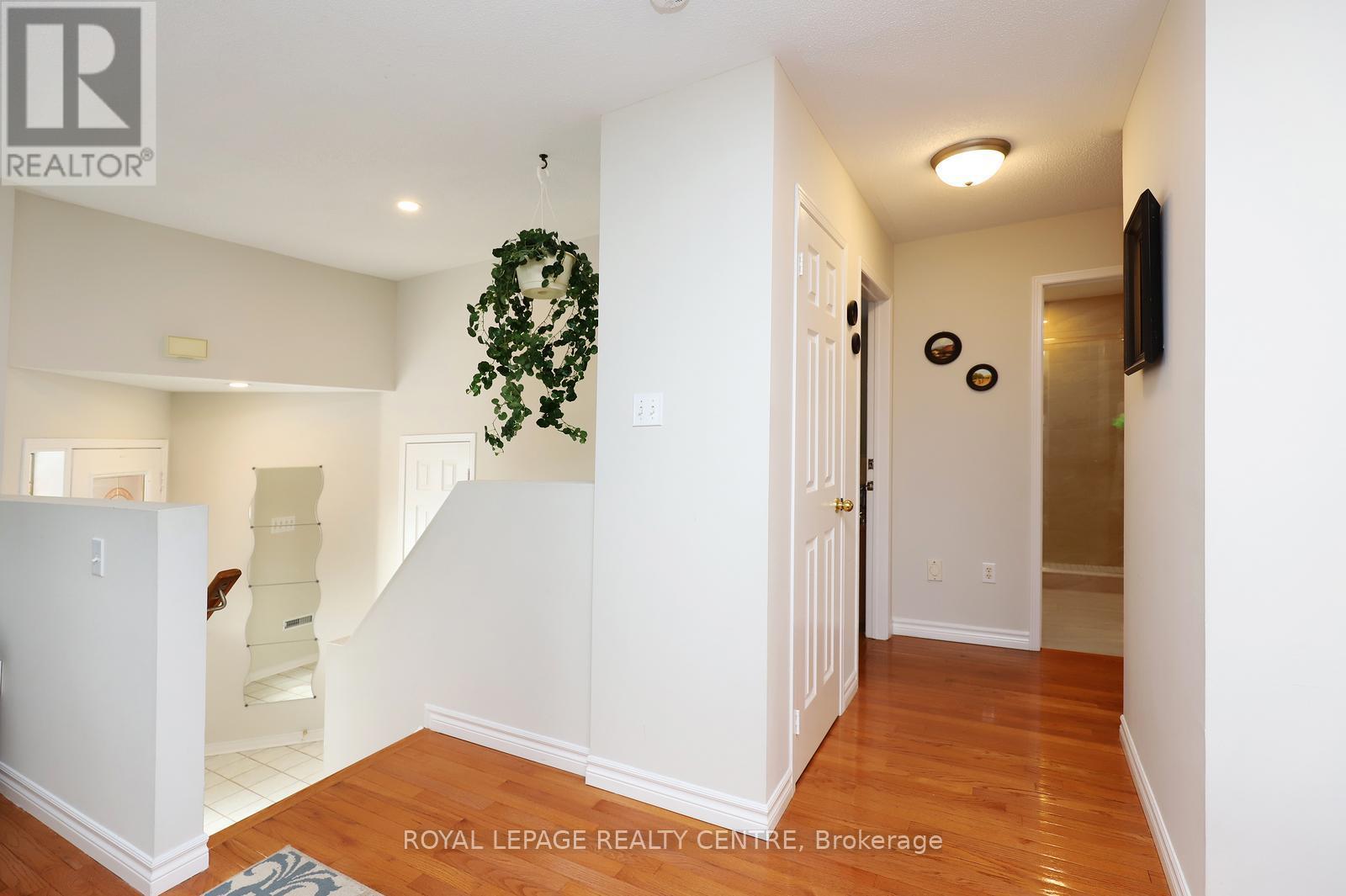 57 Royal Orchard Drive, Brampton, Ontario  L6X 4M5 - Photo 15 - W12792542