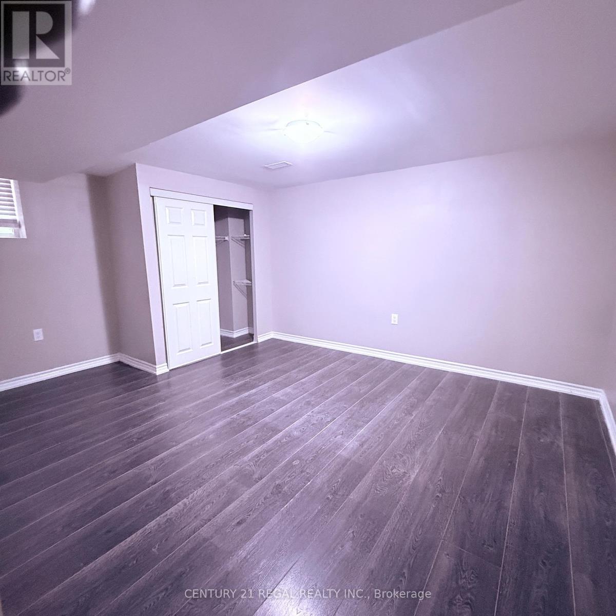 39 Laurentide Crescent, Brampton, Ontario  L6P 1Y3 - Photo 7 - W12792568