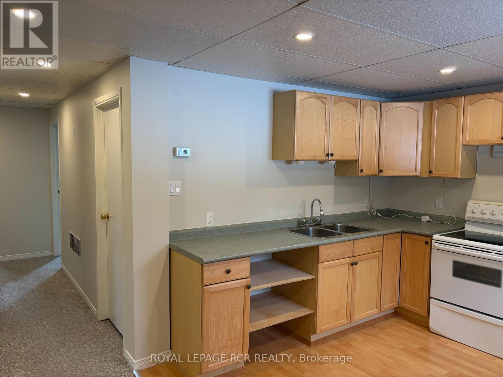 8 Lawton Court, Orangeville, Ontario  L9W 4X4 - Photo 20 - W12792574