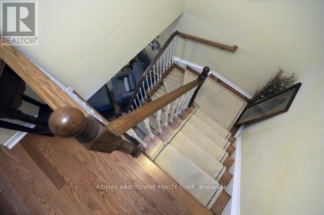 1175 Treetop Terrace, Oakville, Ontario  L6M 3N1 - Photo 12 - W12792634