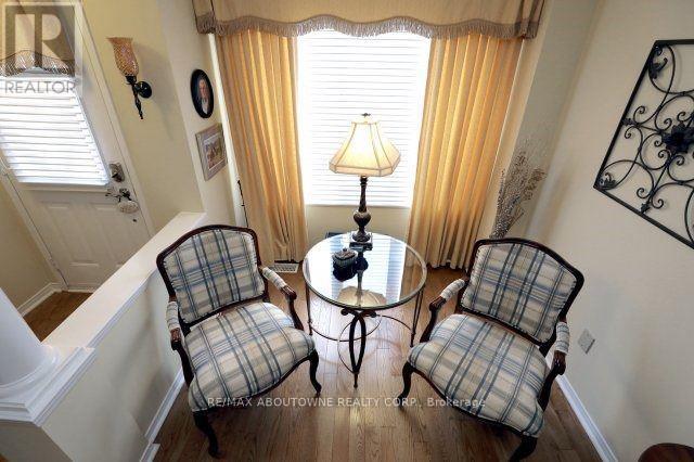 1175 Treetop Terrace, Oakville, Ontario  L6M 3N1 - Photo 3 - W12792634