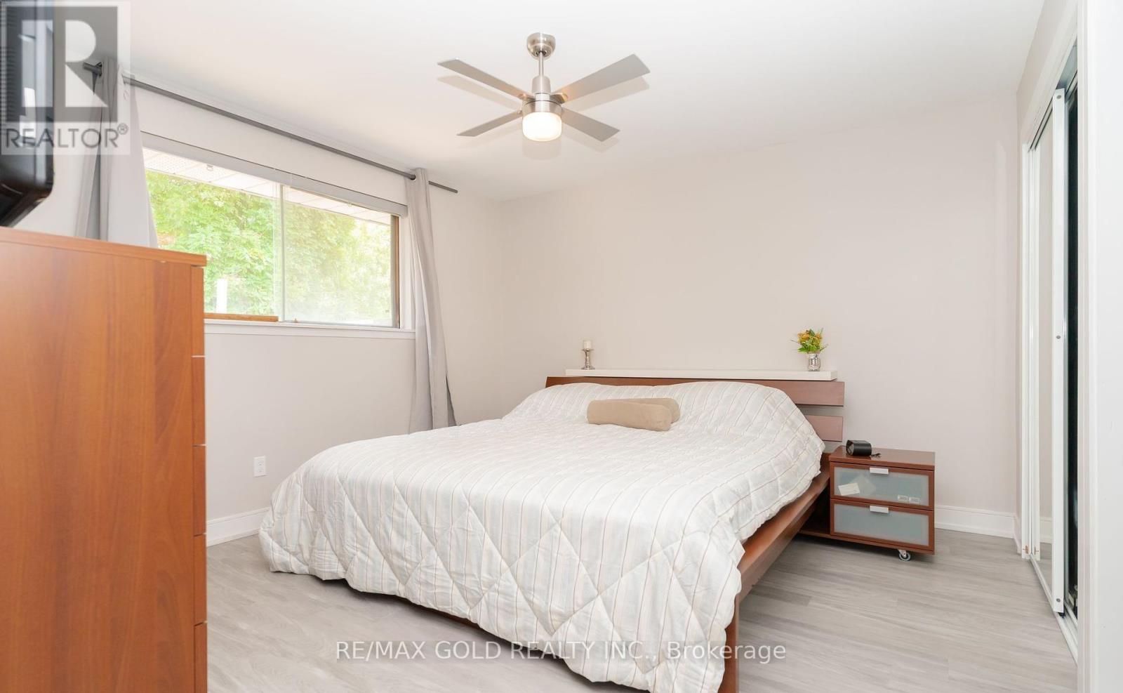 29 Devonshire Drive, Brampton, Ontario  L6T 3G5 - Photo 19 - W12792646