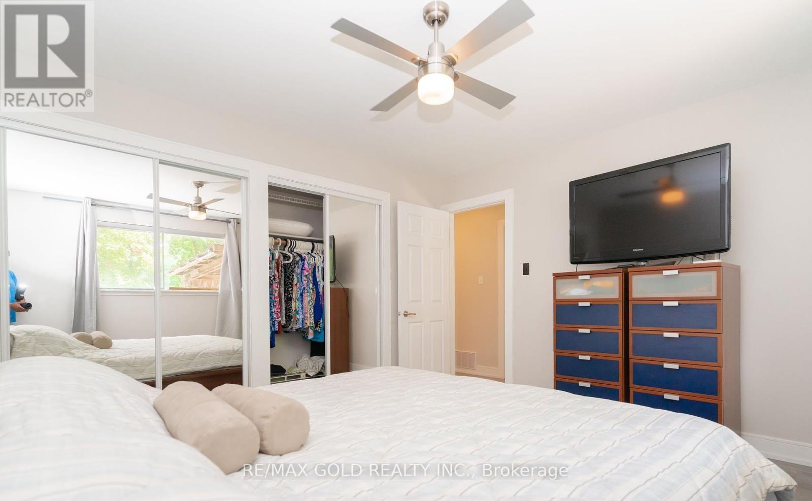 29 Devonshire Drive, Brampton, Ontario  L6T 3G5 - Photo 21 - W12792646