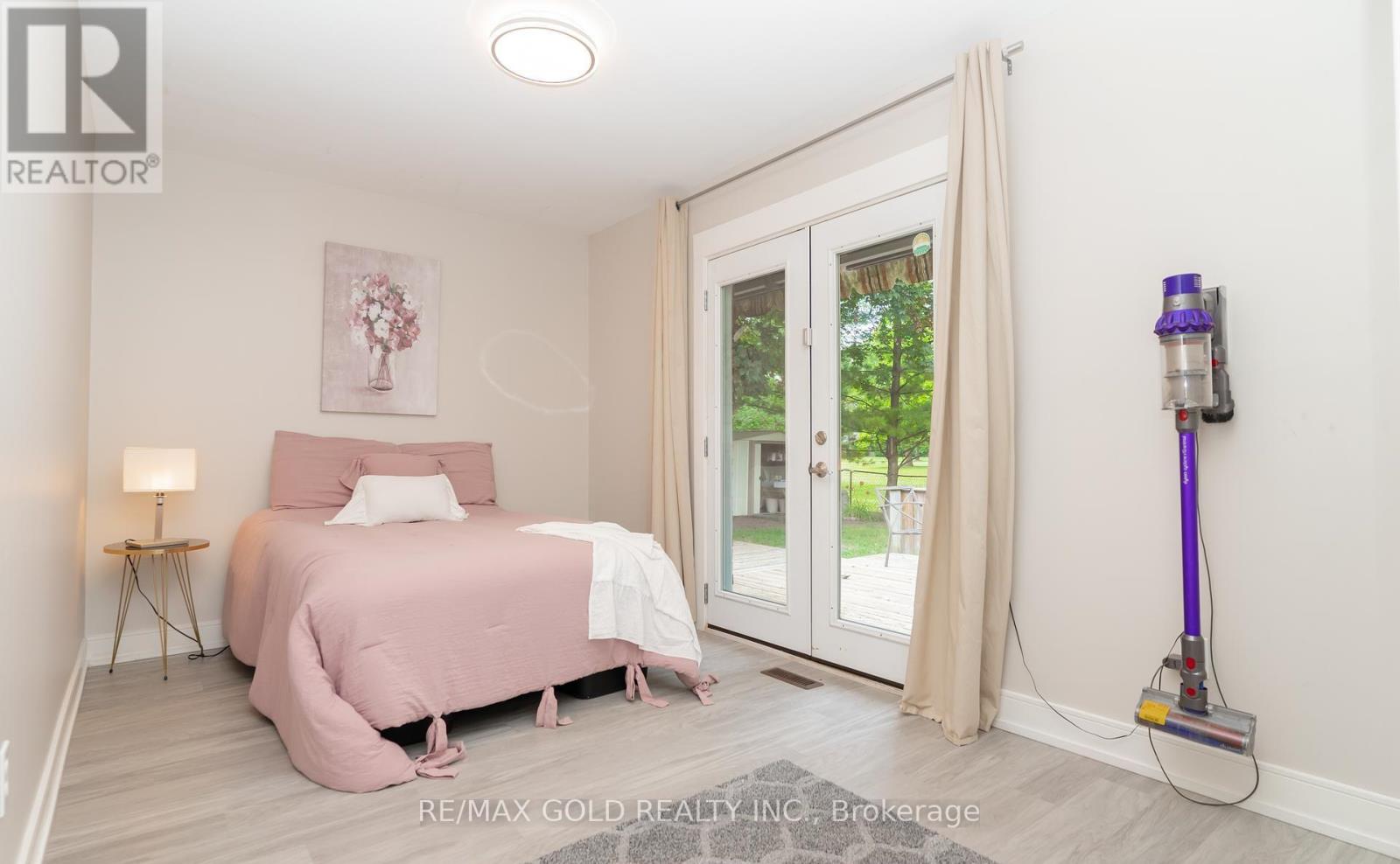 29 Devonshire Drive, Brampton, Ontario  L6T 3G5 - Photo 22 - W12792646