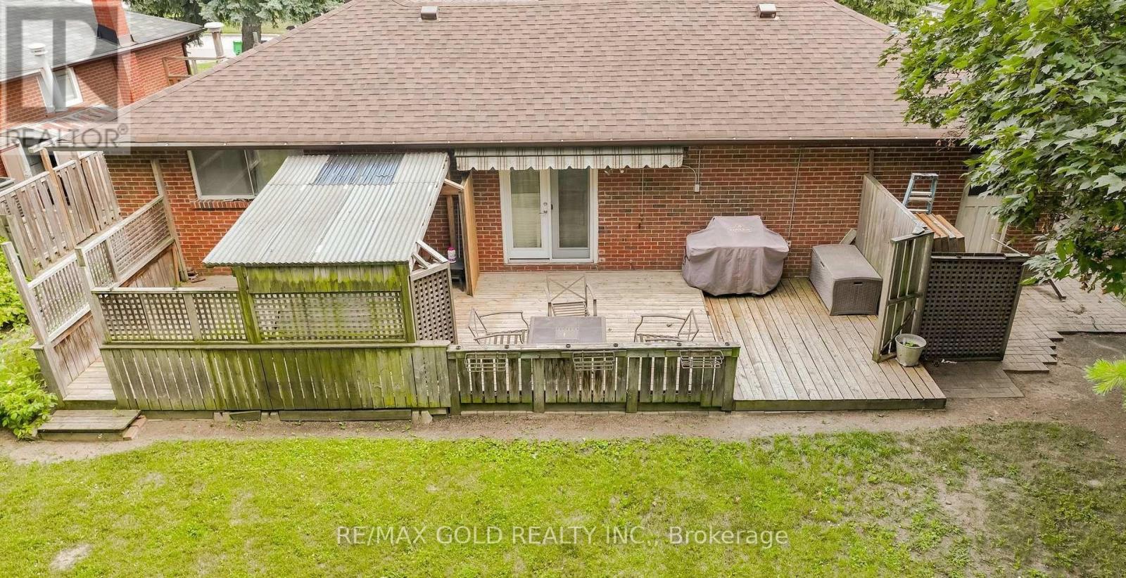 29 Devonshire Drive, Brampton, Ontario  L6T 3G5 - Photo 41 - W12792646