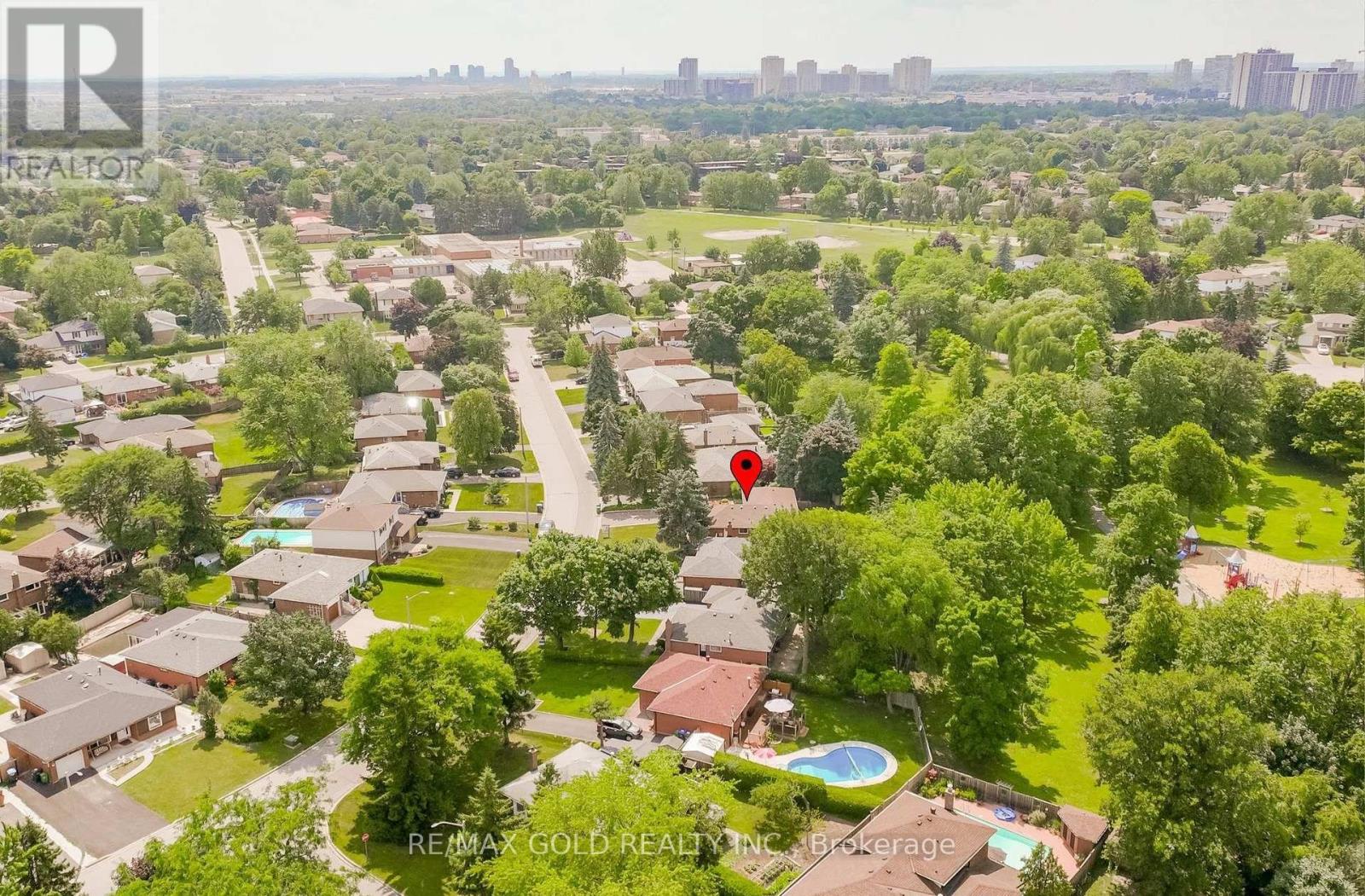 29 Devonshire Drive, Brampton, Ontario  L6T 3G5 - Photo 44 - W12792646