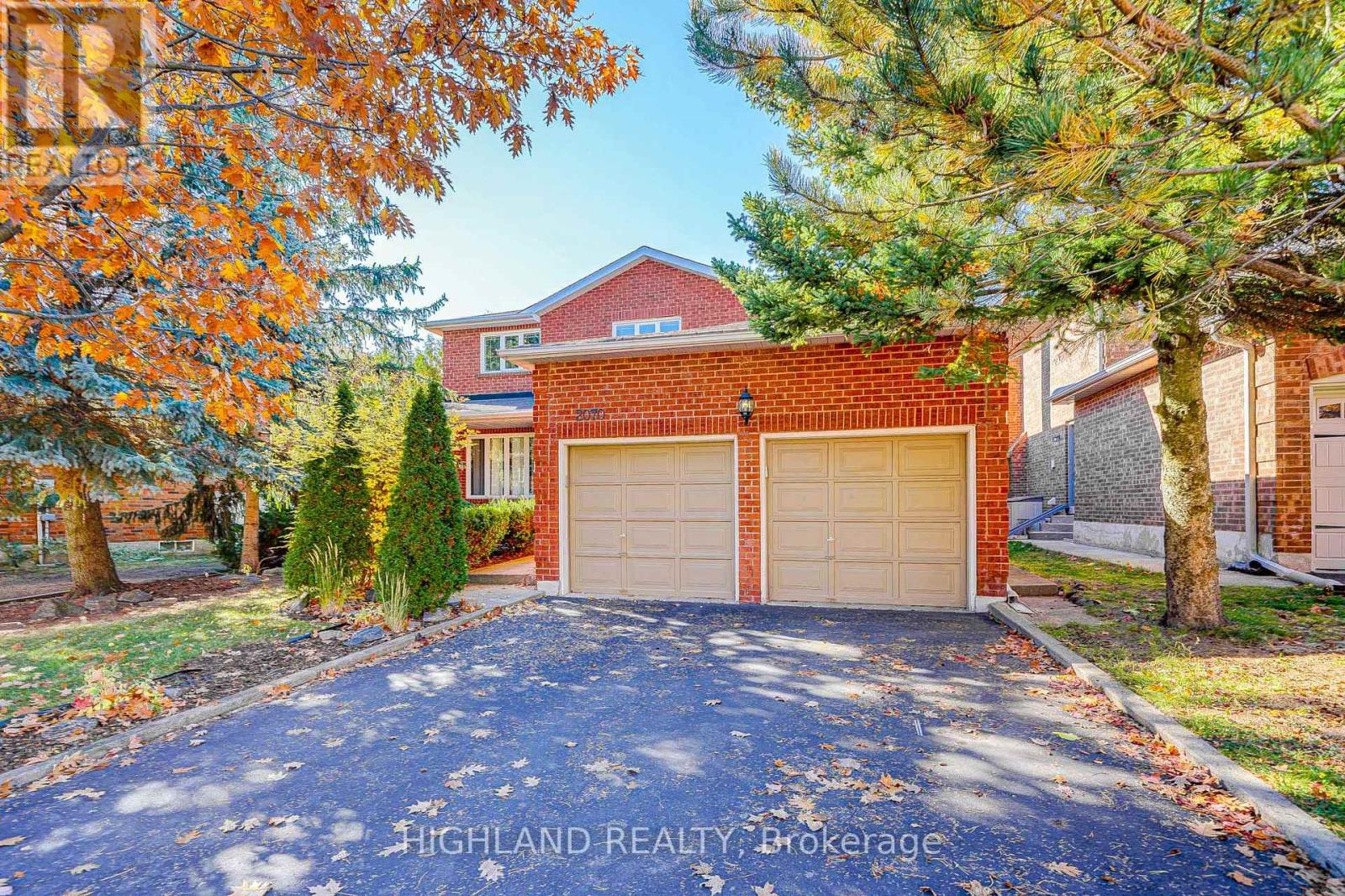2070 CASTLEFIELD CRESCENT, Oakville, Ontario