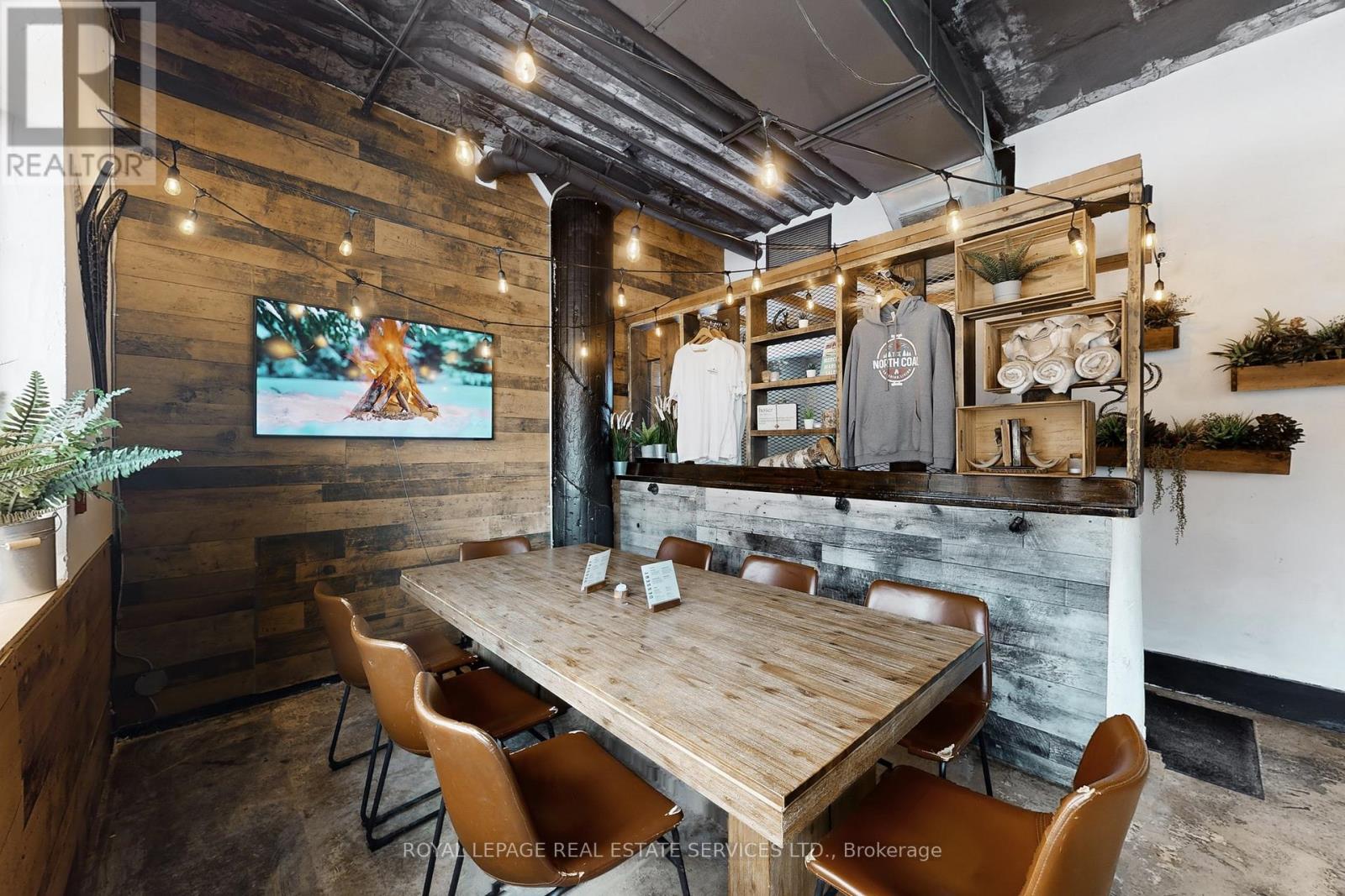 8, 9, 10 - 399 Elizabeth Street, Burlington, Ontario  L7R 0A4 - Photo 10 - W12792662