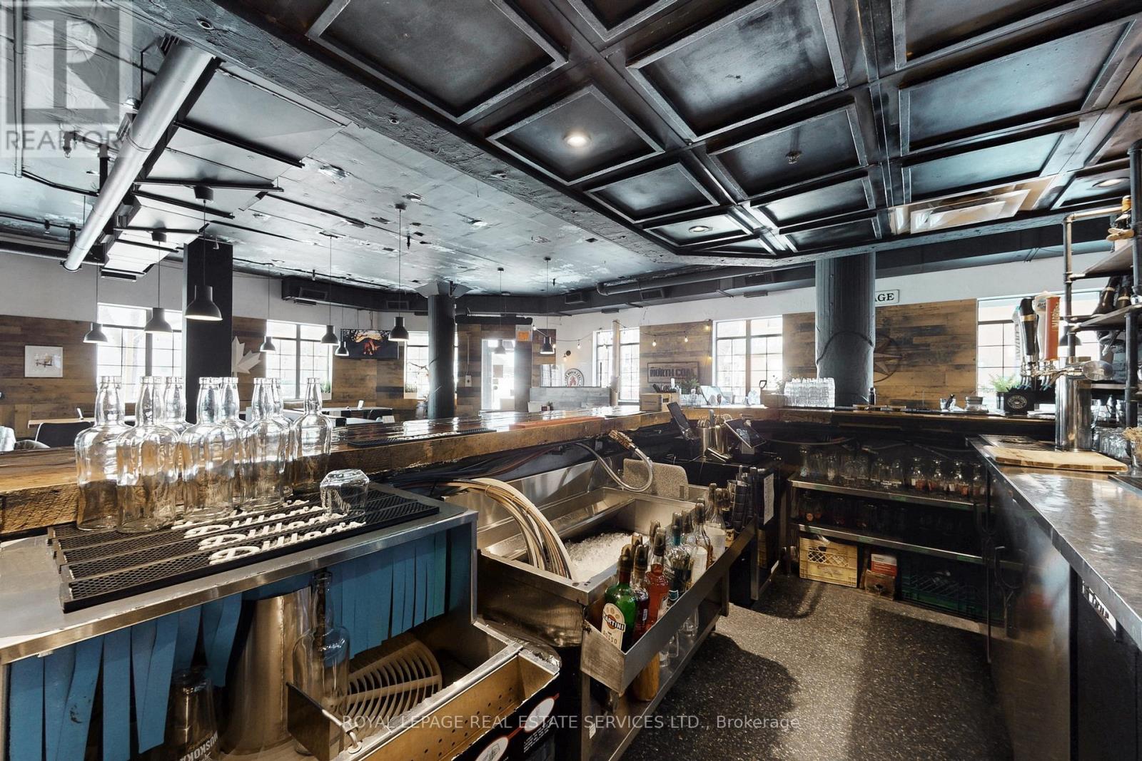 8, 9, 10 - 399 Elizabeth Street, Burlington, Ontario  L7R 0A4 - Photo 17 - W12792662