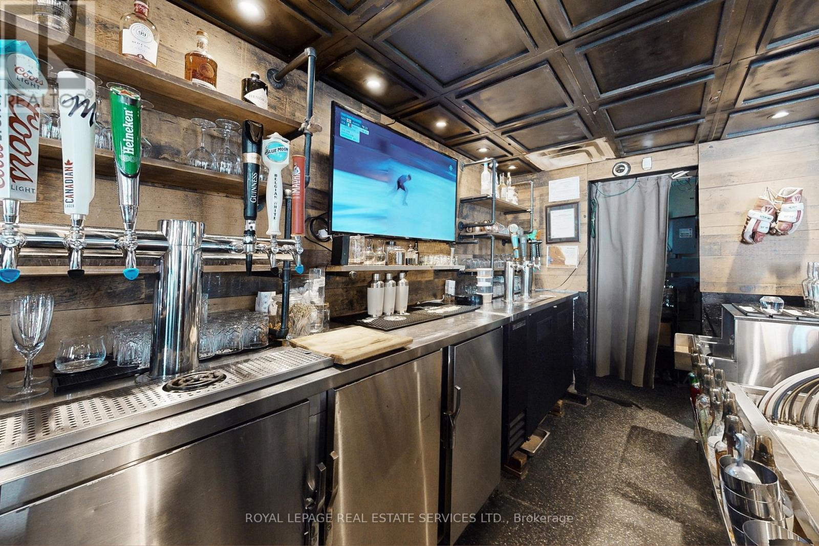 8, 9, 10 - 399 Elizabeth Street, Burlington, Ontario  L7R 0A4 - Photo 18 - W12792662