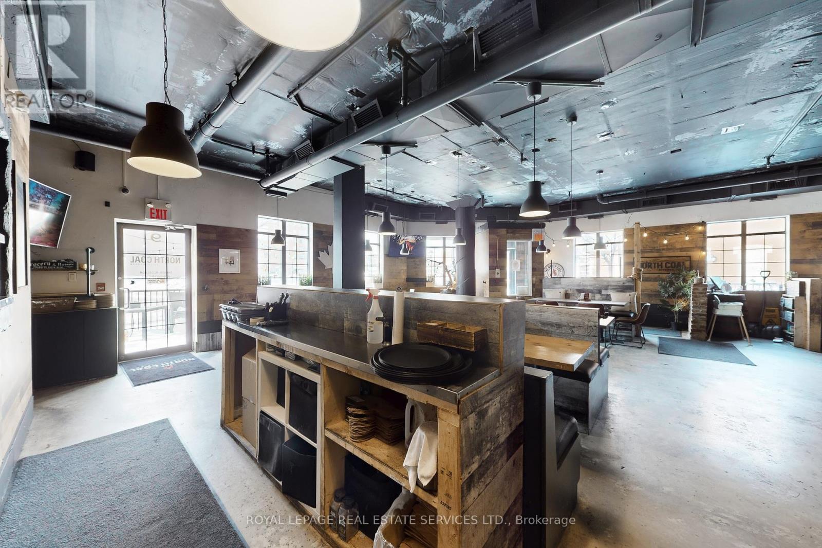 8, 9, 10 - 399 Elizabeth Street, Burlington, Ontario  L7R 0A4 - Photo 19 - W12792662