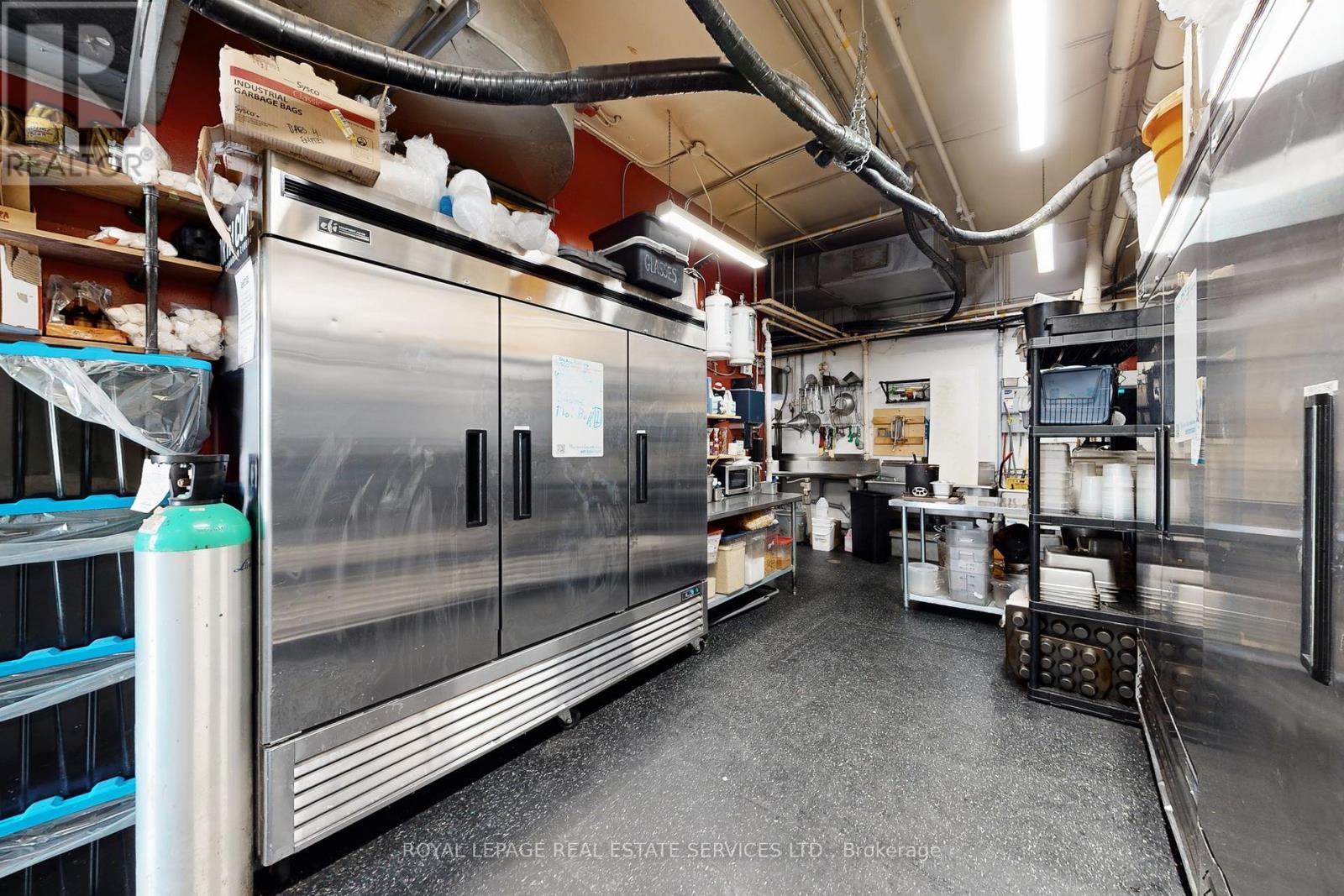 8, 9, 10 - 399 Elizabeth Street, Burlington, Ontario  L7R 0A4 - Photo 35 - W12792662