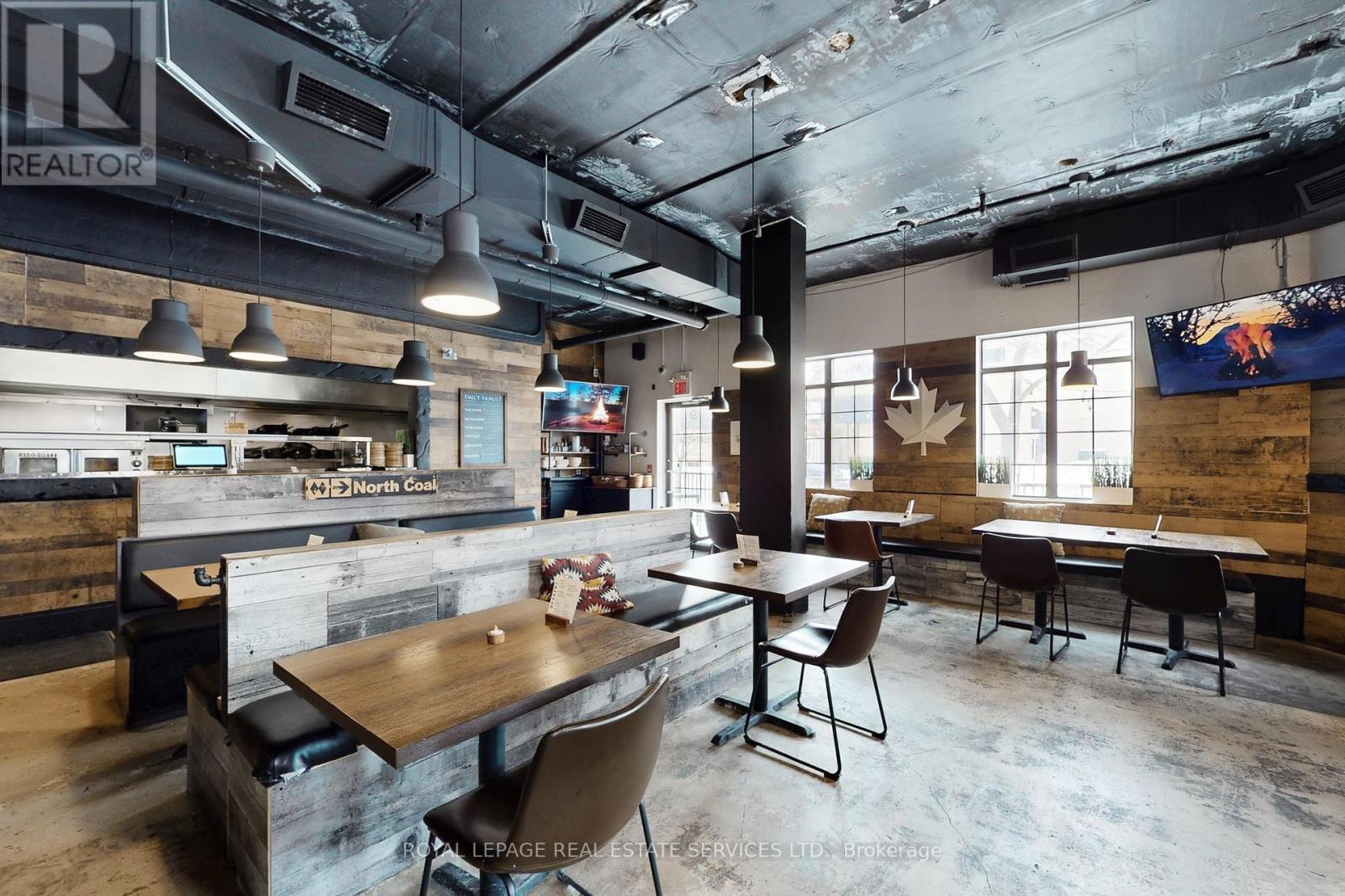 8, 9, 10 - 399 Elizabeth Street, Burlington, Ontario  L7R 0A4 - Photo 4 - W12792662