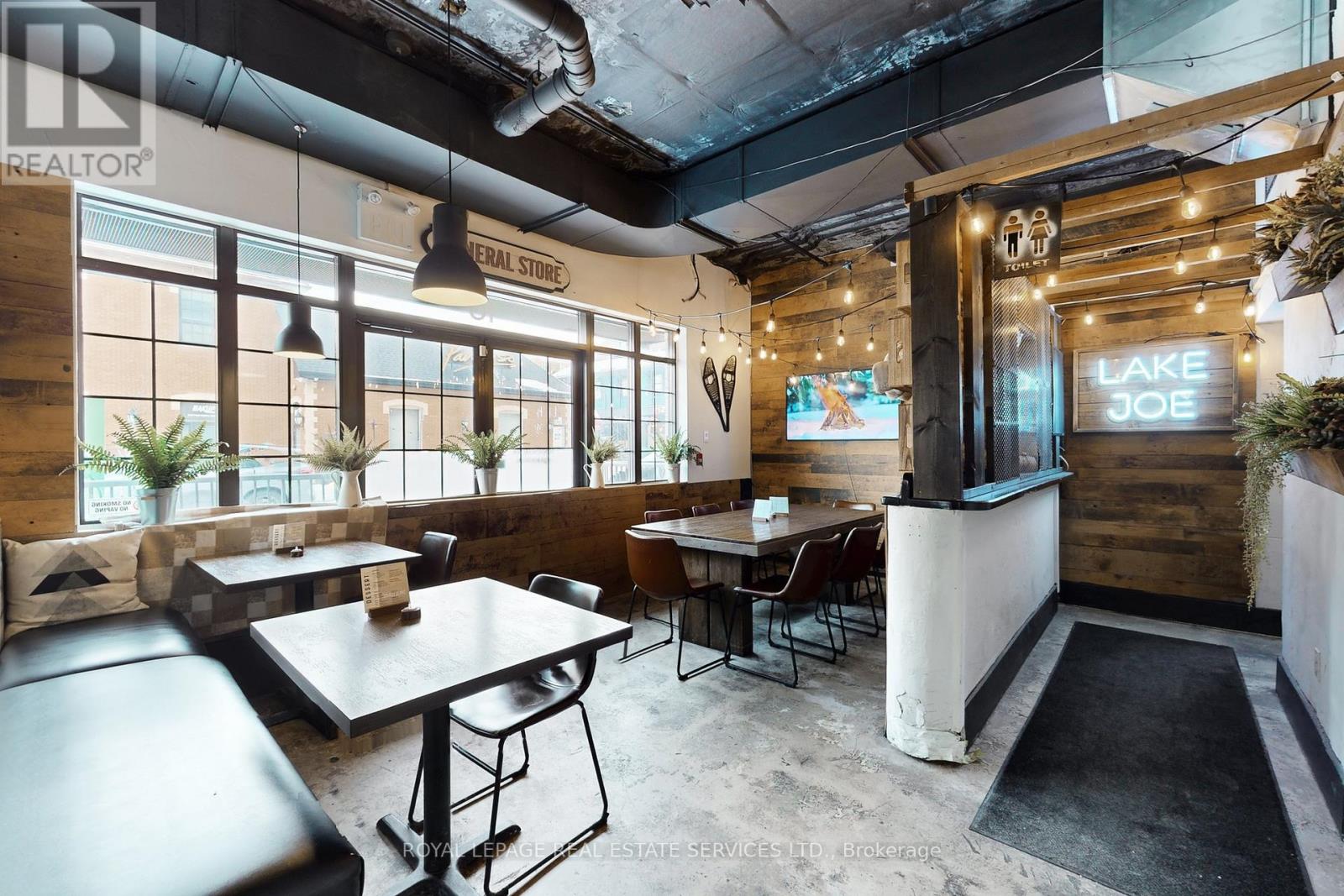 8, 9, 10 - 399 Elizabeth Street, Burlington, Ontario  L7R 0A4 - Photo 7 - W12792662