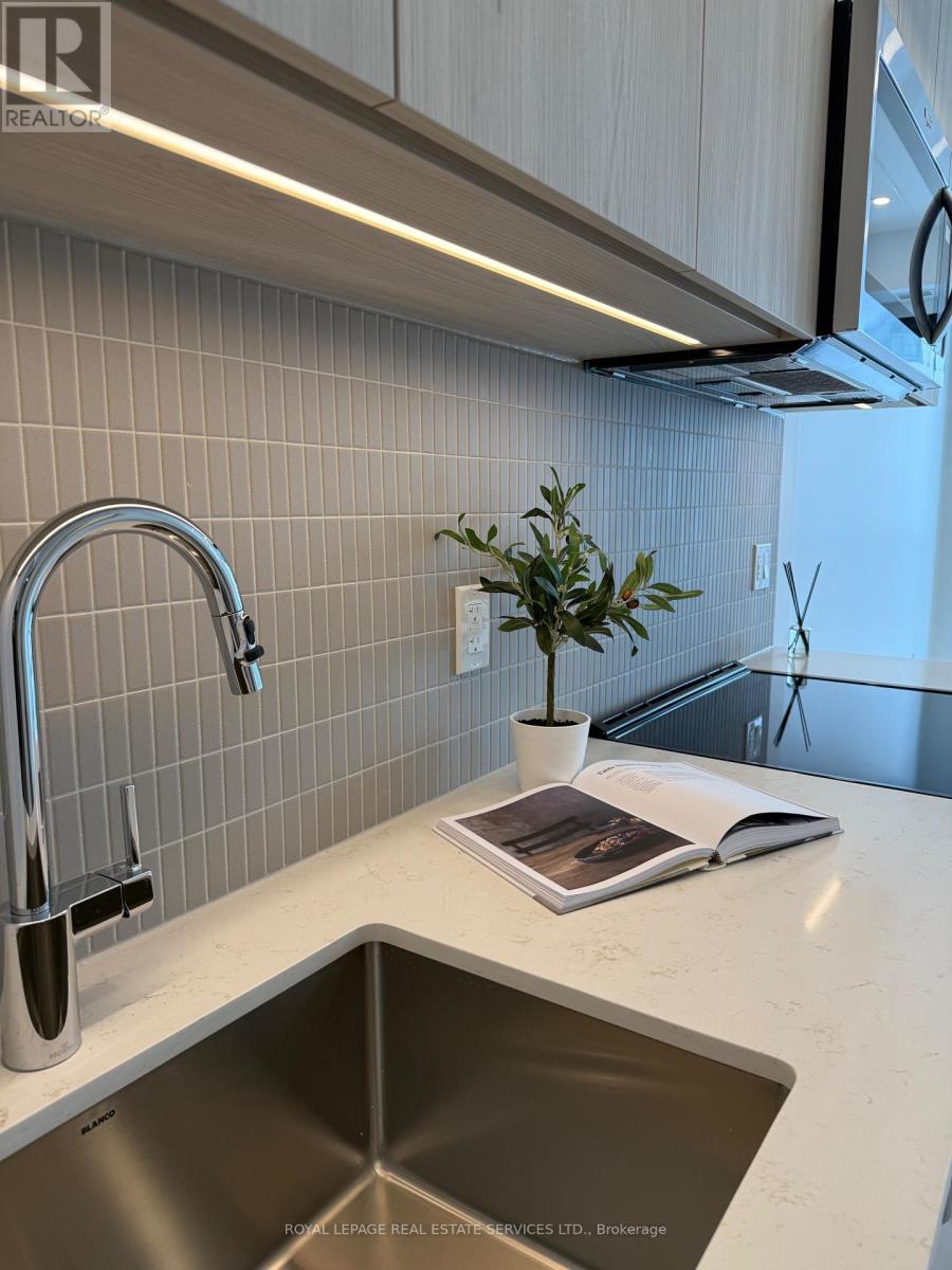 406 - 750 Whitelock Avenue, Milton, Ontario  L9E 2B4 - Photo 7 - W12762296