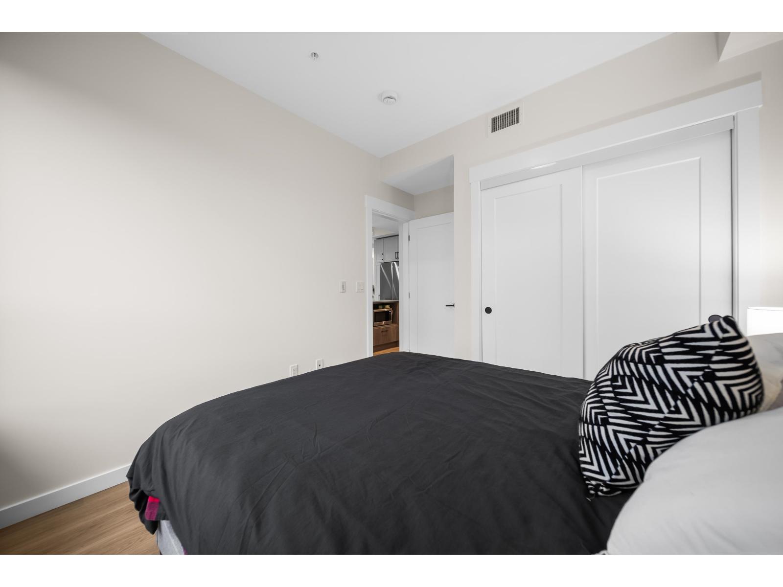 201 27218 Aldergrove Town Centre Drive, Langley, British Columbia  V4W 0E2 - Photo 10 - R3089864