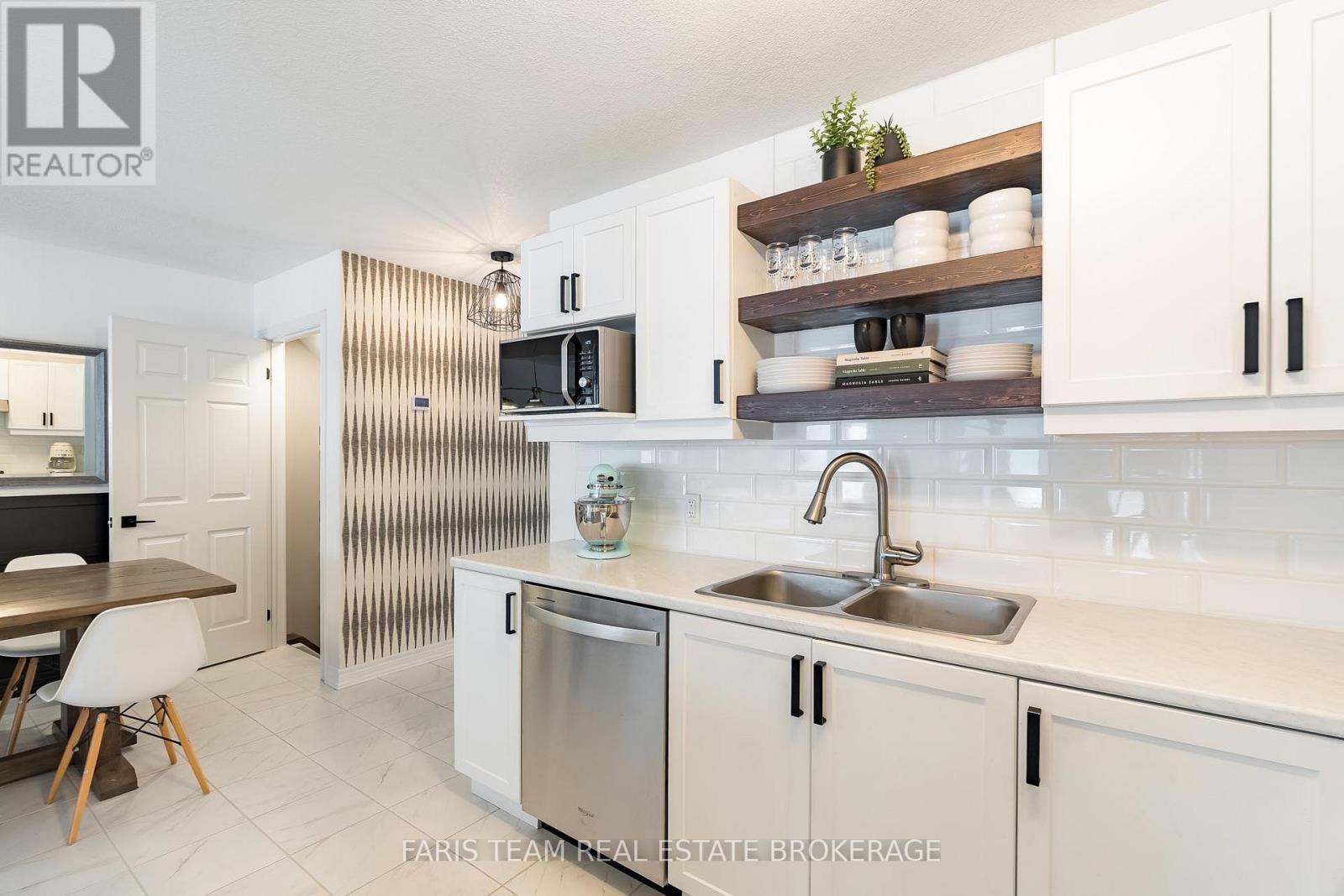 22 Spalding Crescent, Huntsville, Ontario  P1H 1C8 - Photo 13 - X12792478