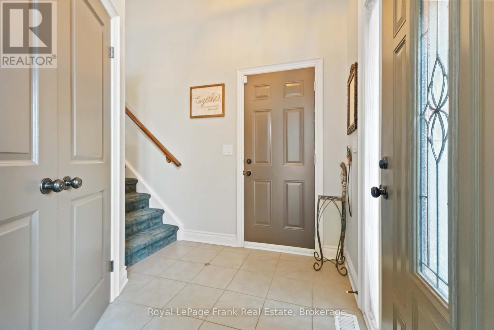 61 Frontier Drive, Niagara-On-The-Lake, Ontario  L0S 1J0 - Photo 5 - X12792488