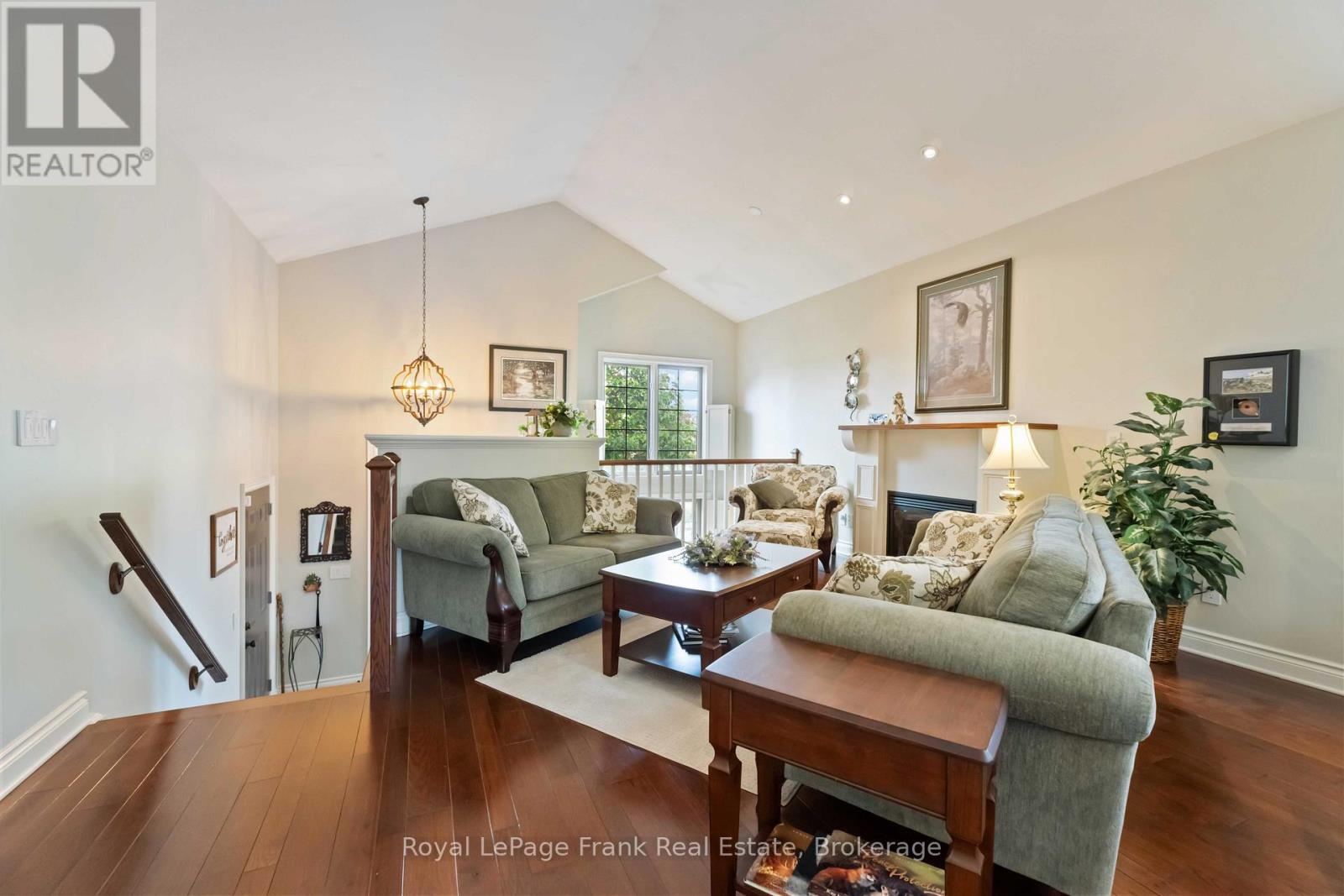 61 Frontier Drive, Niagara-On-The-Lake, Ontario  L0S 1J0 - Photo 7 - X12792488