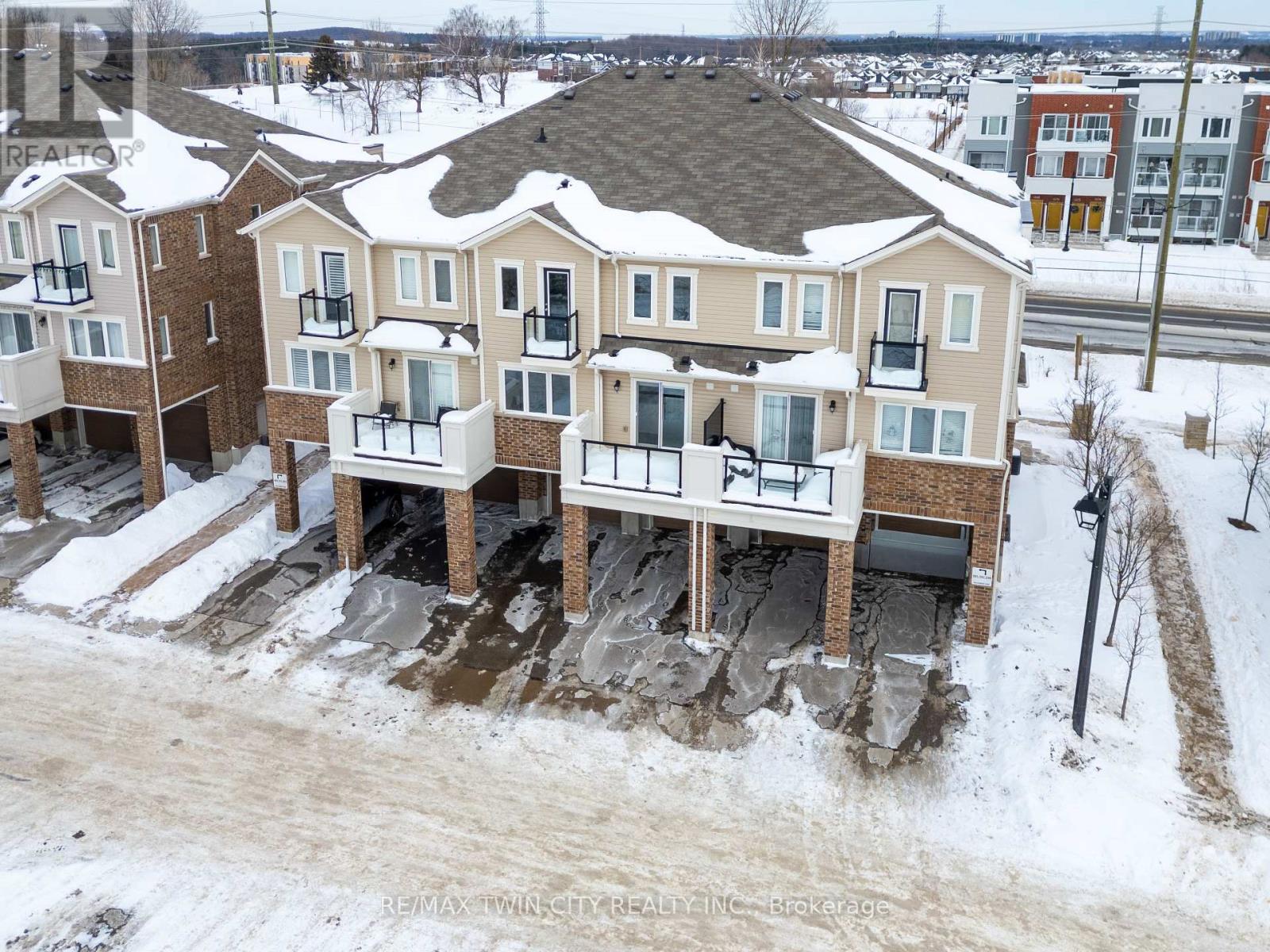 593 Goldenrod Lane, Kitchener, Ontario  N2R 0L7 - Photo 42 - X12792512