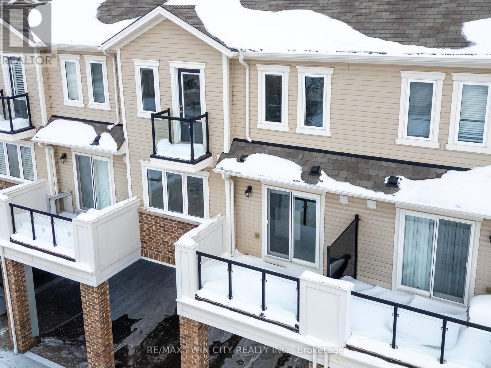 593 Goldenrod Lane, Kitchener, Ontario  N2R 0L7 - Photo 44 - X12792512