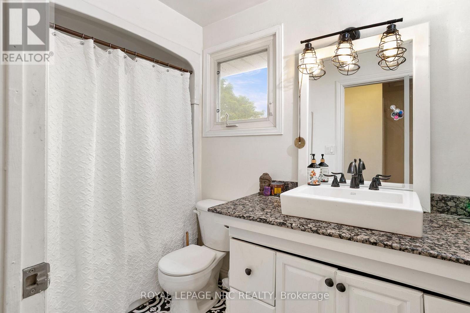 308 Kraft Road, Fort Erie, Ontario  L2A 4M5 - Photo 11 - X12792596