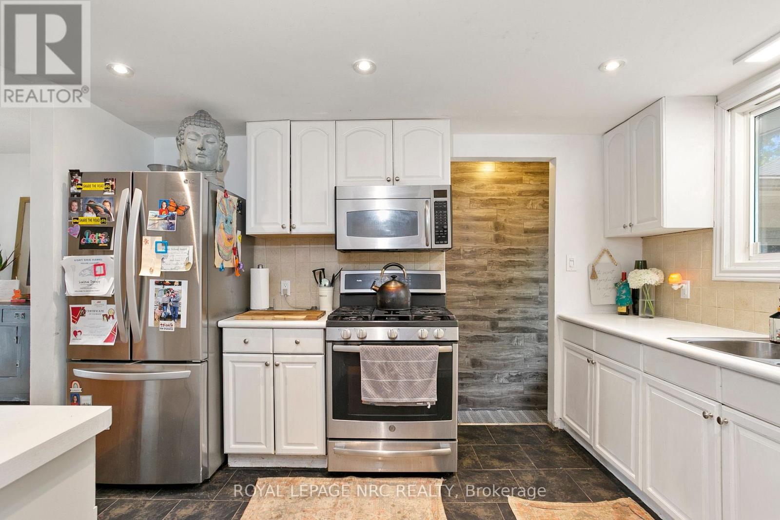 308 Kraft Road, Fort Erie, Ontario  L2A 4M5 - Photo 9 - X12792596