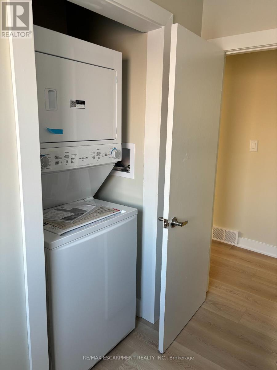 Main - 98 Brady Street, Port Colborne, Ontario  L3K 3R6 - Photo 9 - X12792674