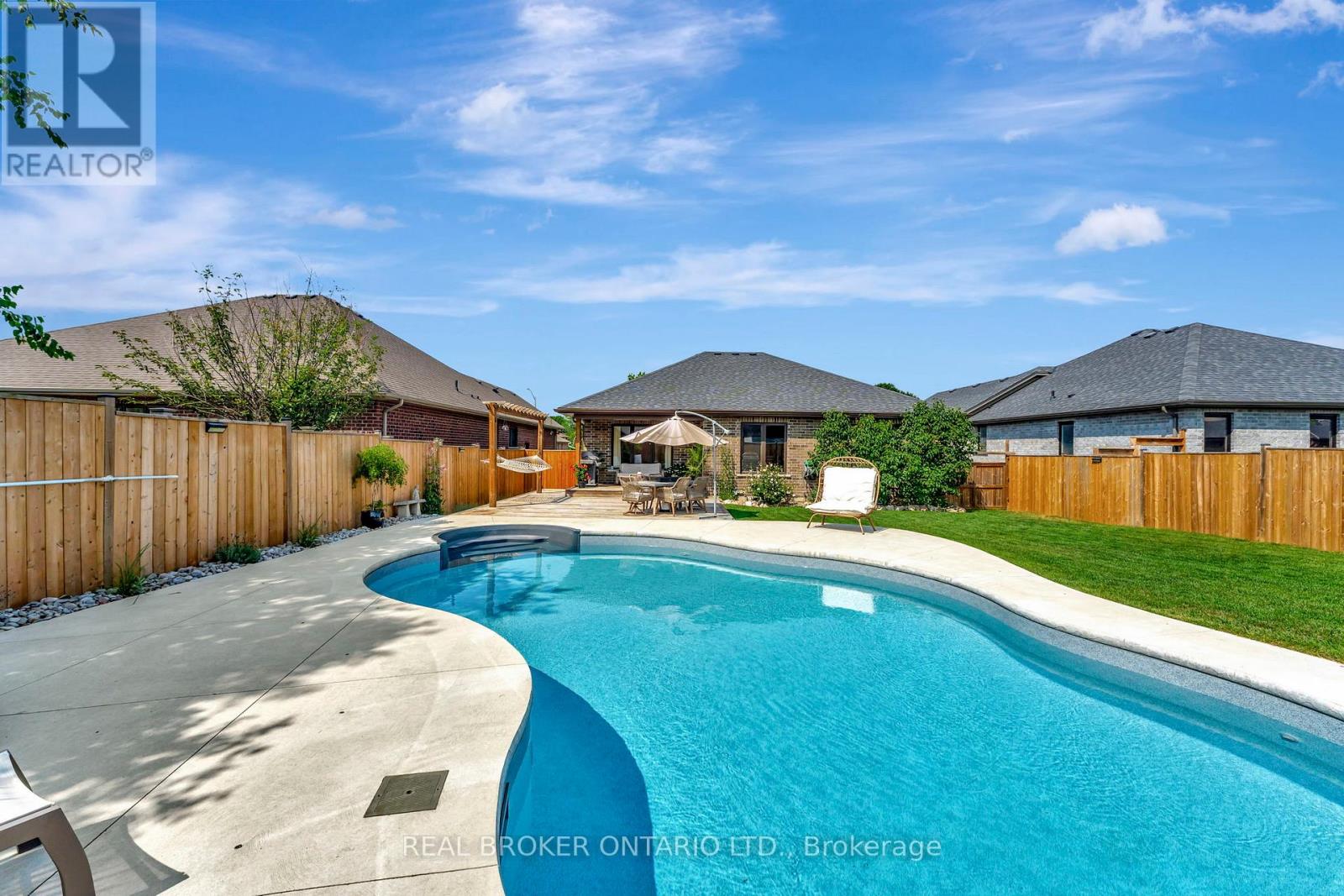 304 Courtland Street, Norfolk, Ontario  N4B 0A8 - Photo 35 - X12792684