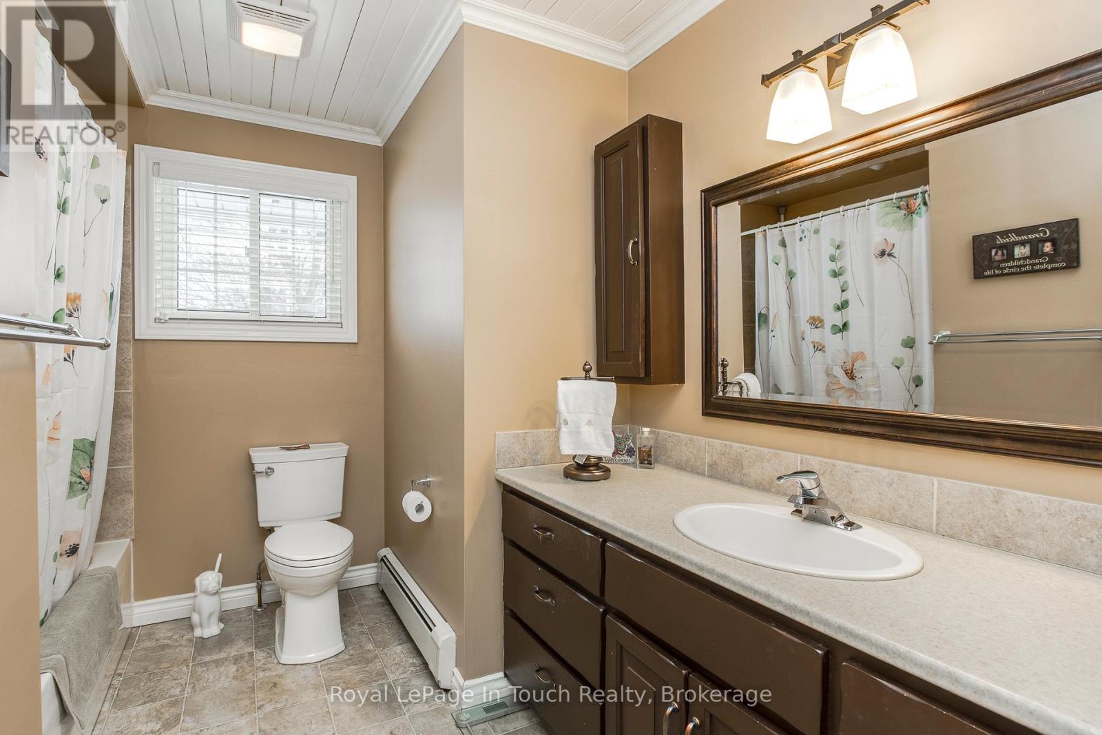 19 Maplegate Road, Tiny (Wyevale), Ontario  L0L 2T0 - Photo 19 - S12792752