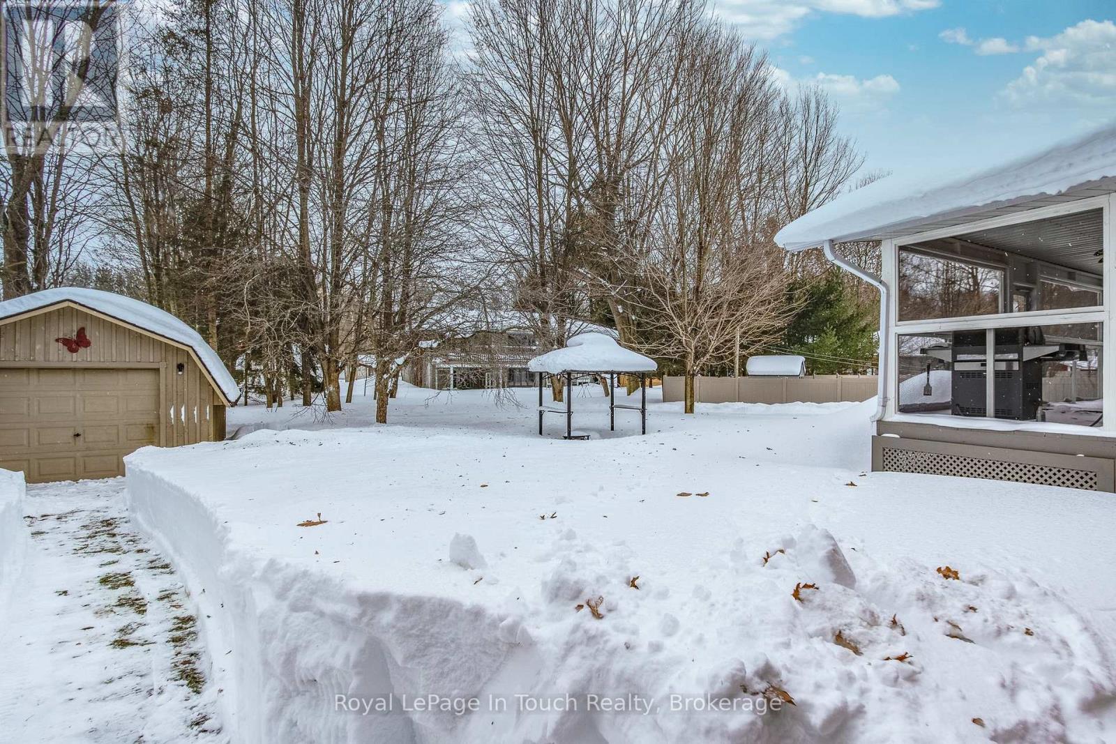 19 Maplegate Road, Tiny (Wyevale), Ontario  L0L 2T0 - Photo 5 - S12792752