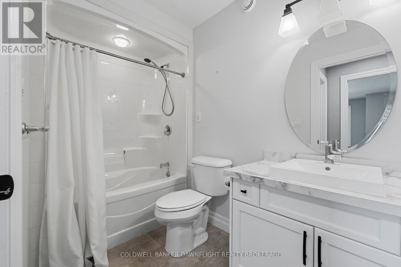 94 Redford Drive, South Huron, Ontario  N0M 1S3 - Photo 17 - X12792896