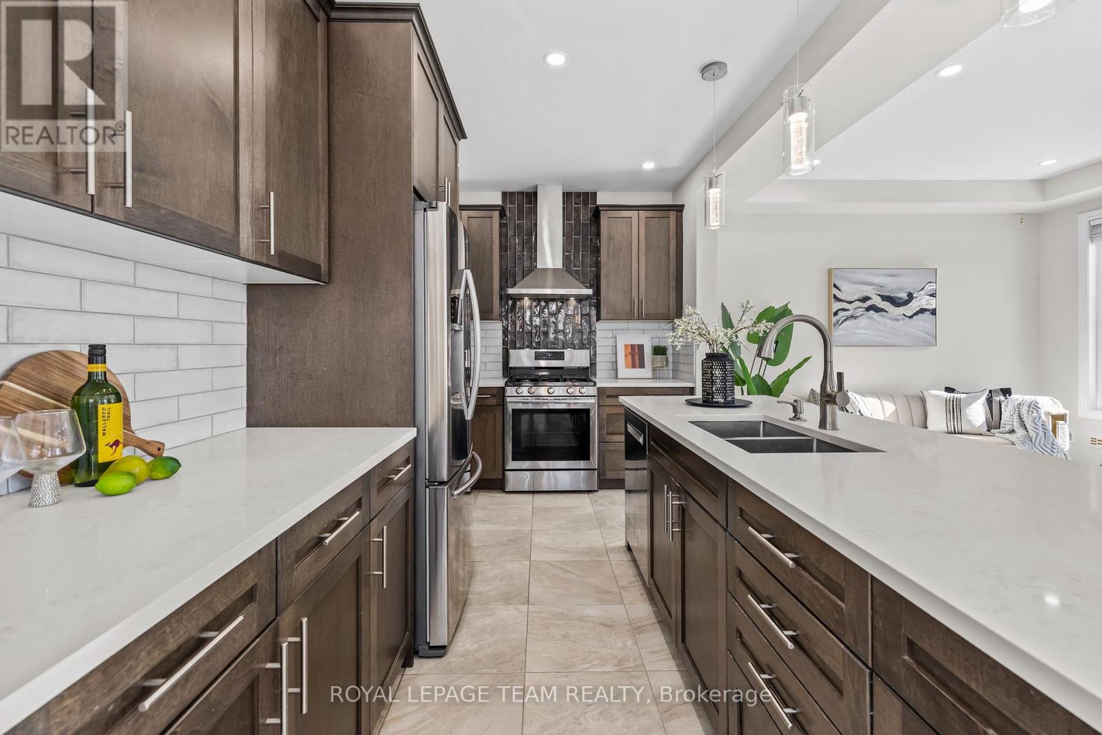 1001 Shimmerton Circle, Ottawa, Ontario  K2M 0L4 - Photo 11 - X12792818