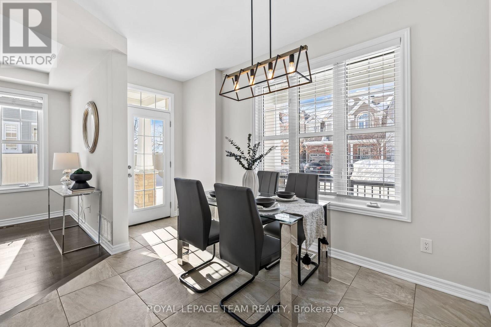 1001 Shimmerton Circle, Ottawa, Ontario  K2M 0L4 - Photo 13 - X12792818