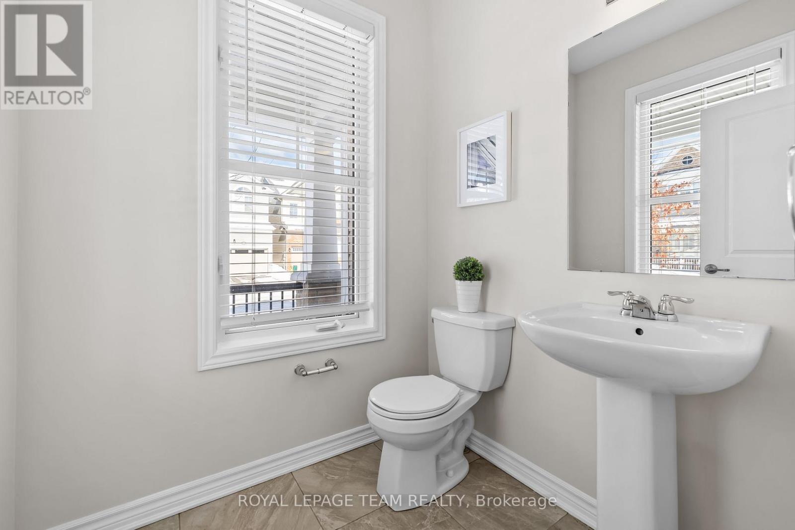 1001 Shimmerton Circle, Ottawa, Ontario  K2M 0L4 - Photo 16 - X12792818