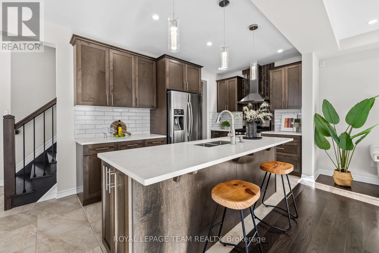 1001 Shimmerton Circle, Ottawa, Ontario  K2M 0L4 - Photo 8 - X12792818